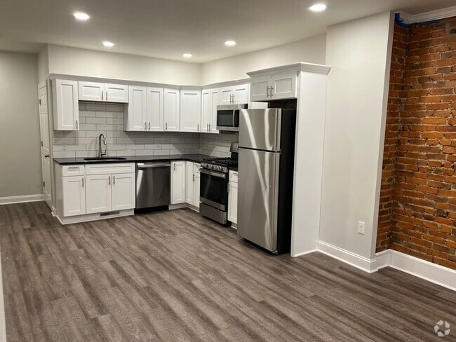 Building Photo - 708 Columbia Ave Unit 1 Rental