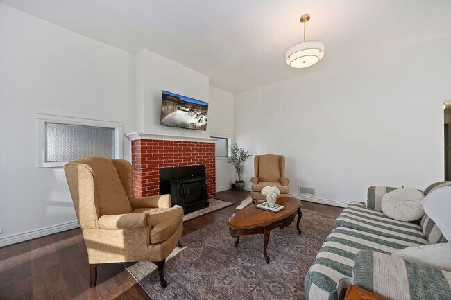 Photo - 520 5th Ave N Unit 520 5th Ave N,  A
