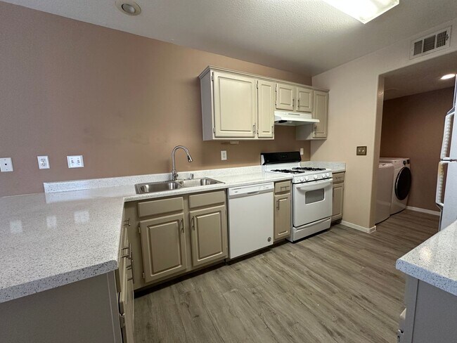 Photo - Silverado Ranch town-home in a gated commu...