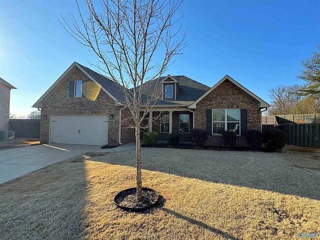 Photo - 120 James Parcus Cir