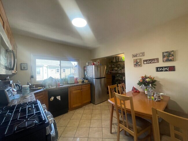 Photo - 227 Boston Ave Unit 2