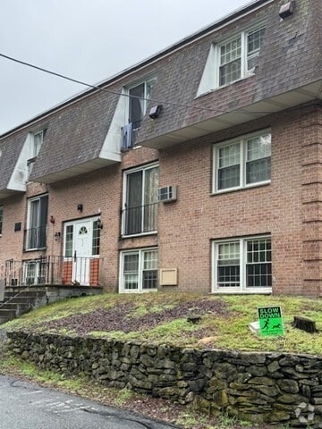 Building Photo - 82 Boylston Ln Unit 16 Rental