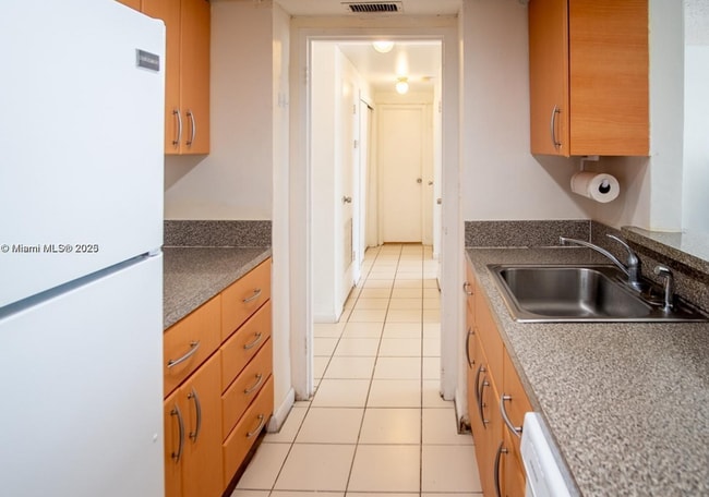 Photo - 7545 E Treasure Dr Condo Unit 4K