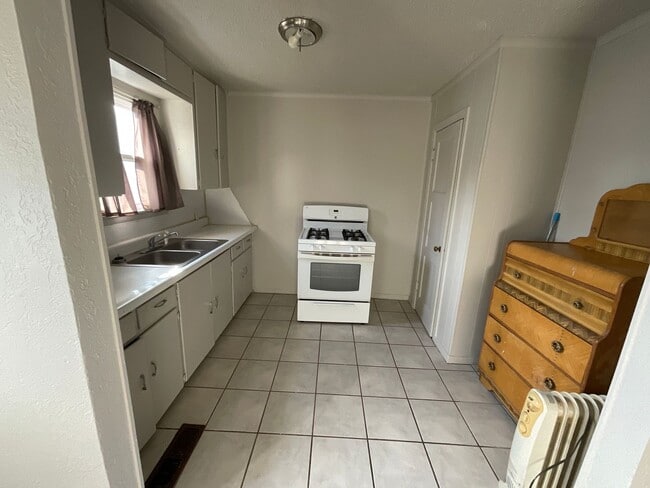 Photo - 2304 Doris Ave