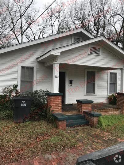 Building Photo - 203 S Farmerville St Rental