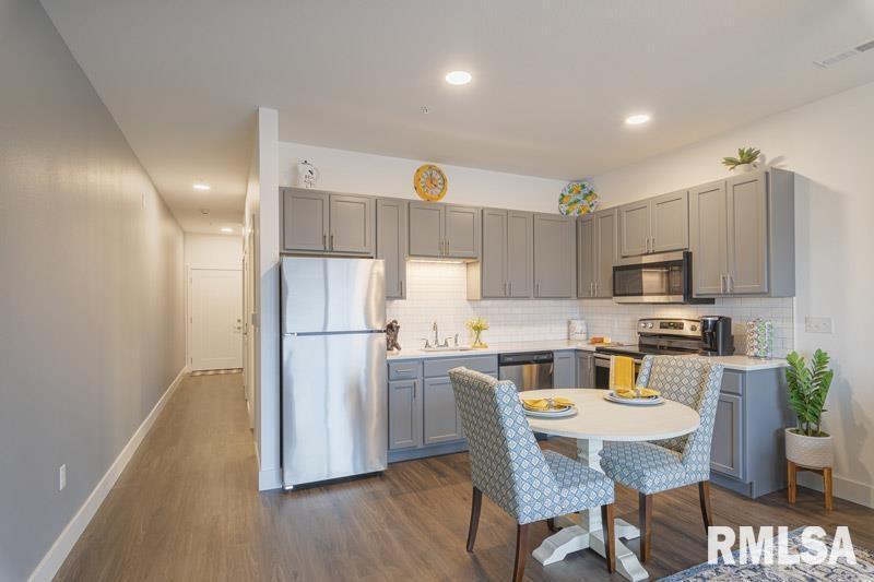 Photo - 801 Bend Blvd