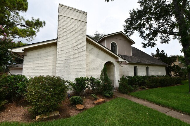 Photo - 3410 Plum Brook Ln