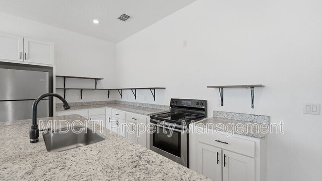 Photo - 893 E Mather St