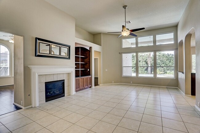 Building Photo - 5503 Honey Mesquite Way