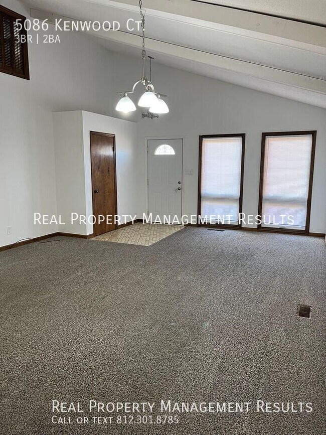 Photo - 5086 Kenwood Ct