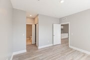 1BR, 1BA - 850SF