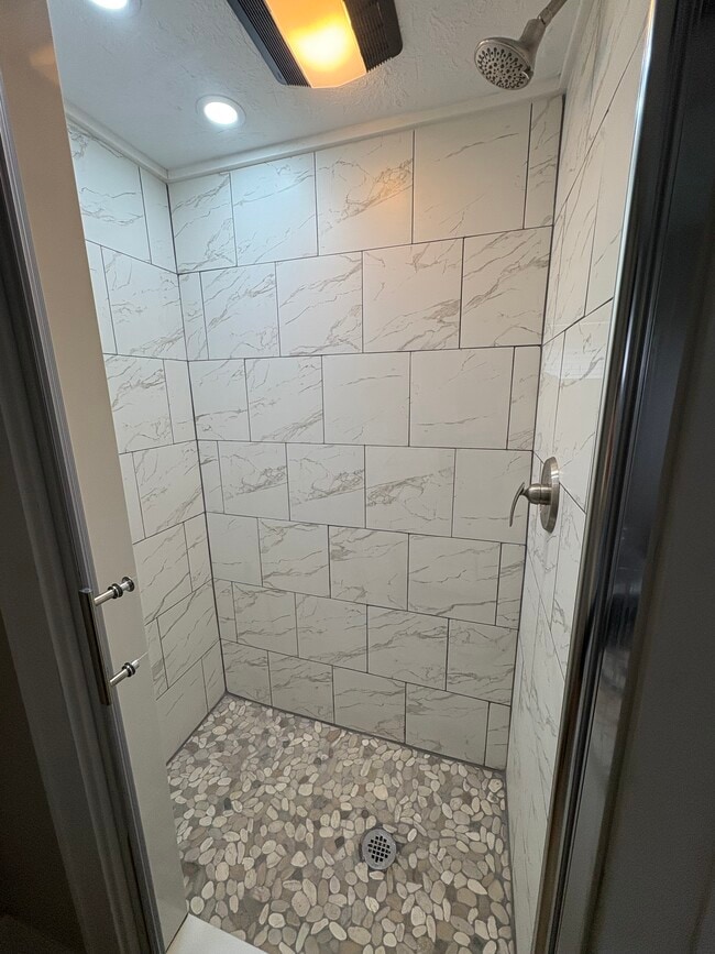 Photo - 412 Emerick St