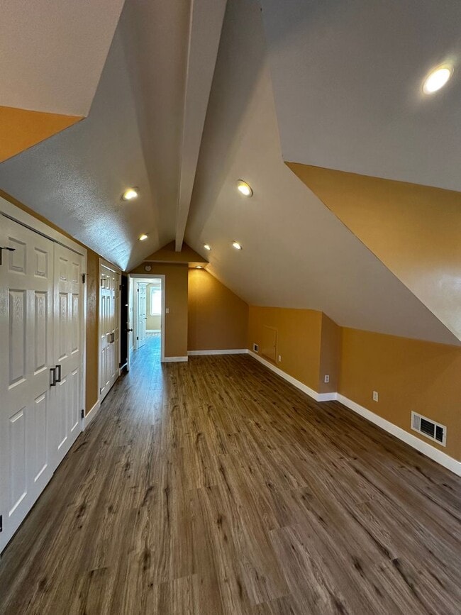 6061 Navajo Rd