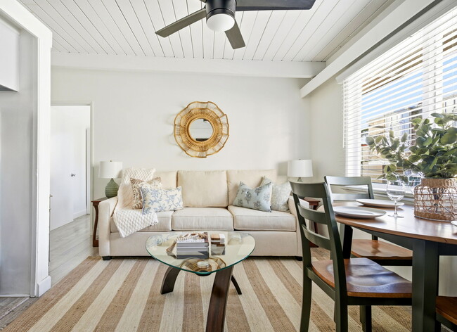 Photo - 121 Rosecrans Pl Unit 4
