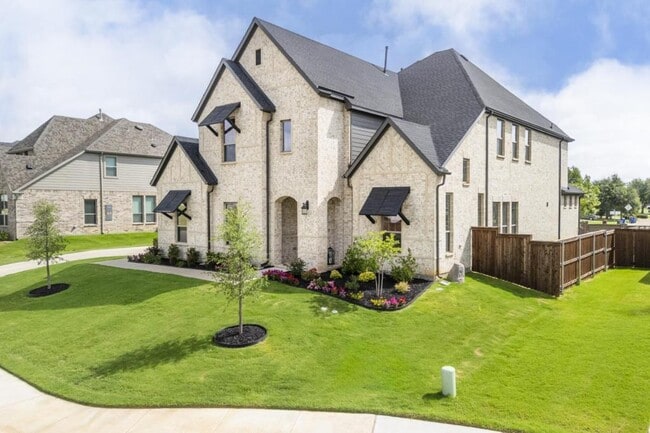 Photo - 2302 Royal Dove Ln