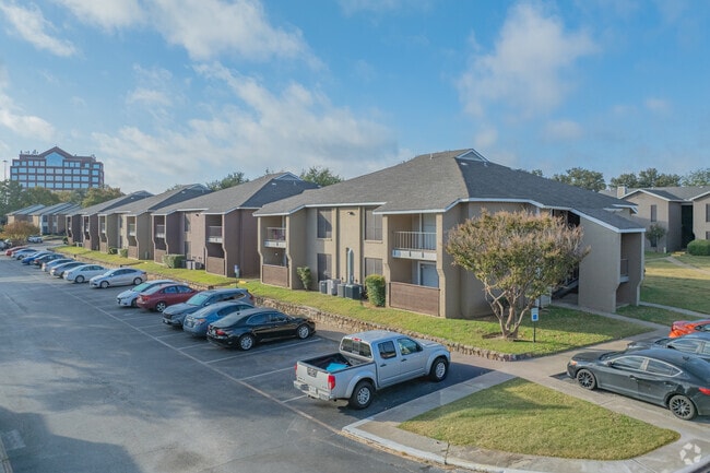 Exterior - Whispering Oaks Apartments