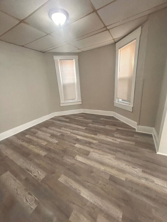 6417 S Evans Ave Unit Up