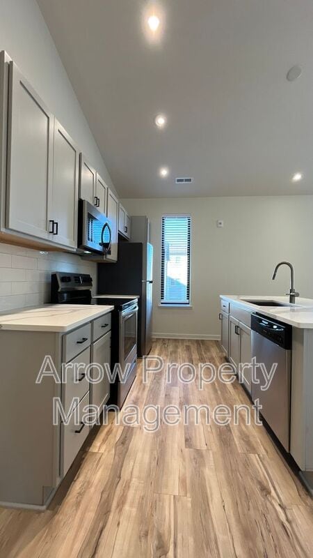 Photo - 2230 R St Unit 6