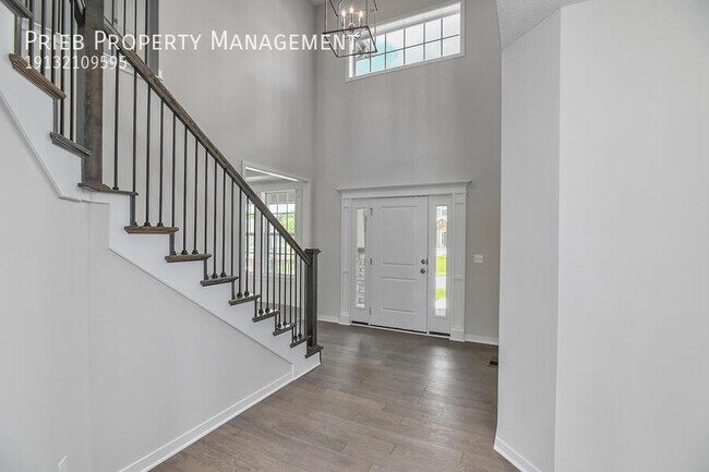 Photo - 2677 W Dartmouth St