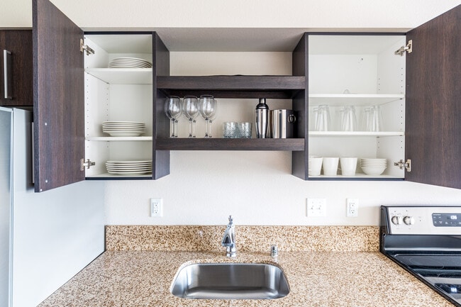 Photo - 215 10th Ave E Unidad ID2375A