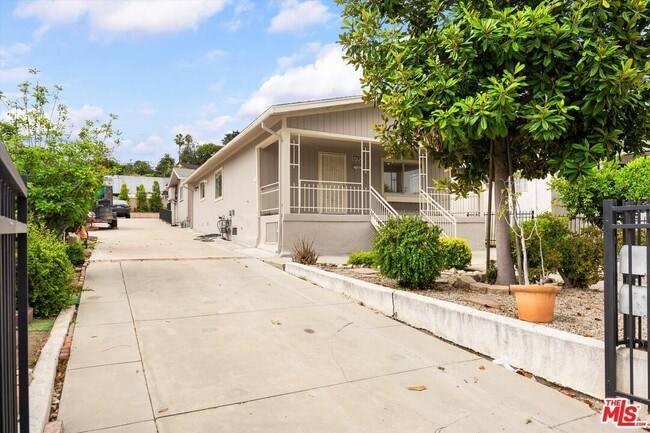 Photo - 6190 Mesa Ave