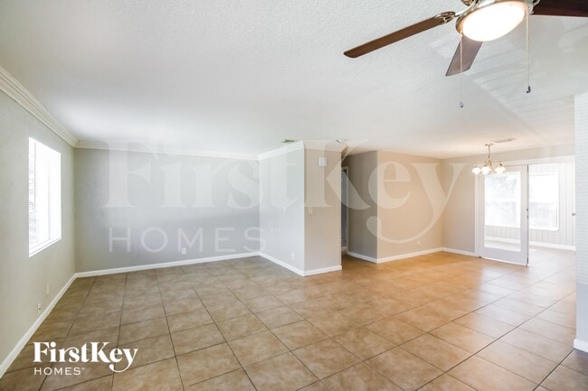 1247 NW 55th Ave