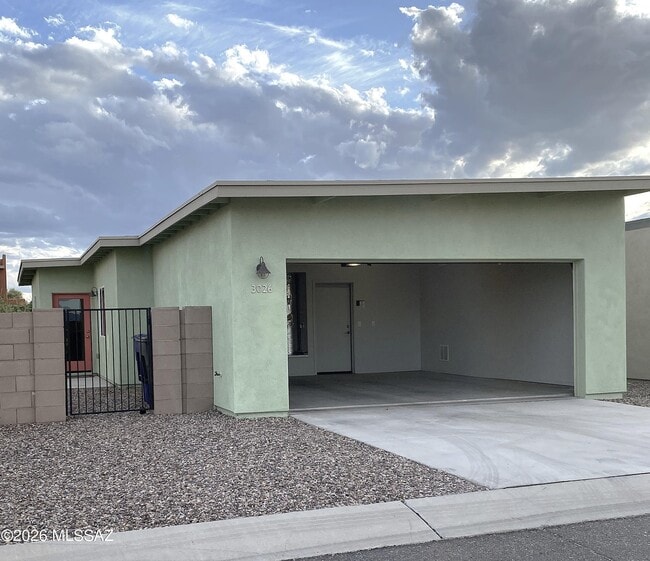 Photo - 3026 N Dasylirion Dr