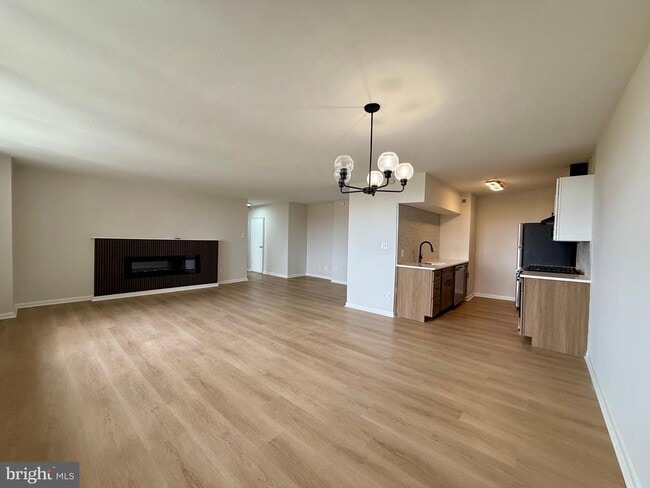 Photo - 1301 N Harrison St Unidad 1108