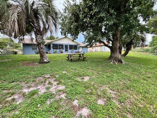 Photo - 103 Fox Ridge Rd