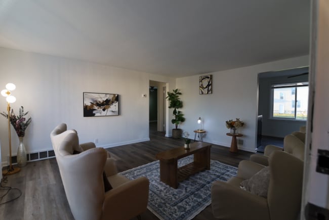 Photo - 1039 Salem Ave Unit 3