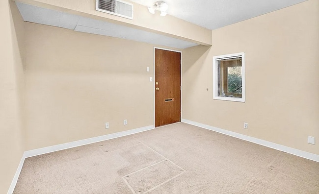 Photo - 1000 Beck St