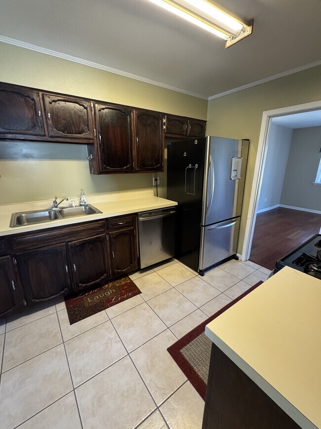 Photo - 1801 Carnation Ave