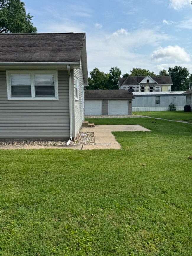 Photo - 750 N 7th St
