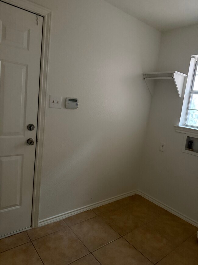 Photo - 912 Smokerise Cir