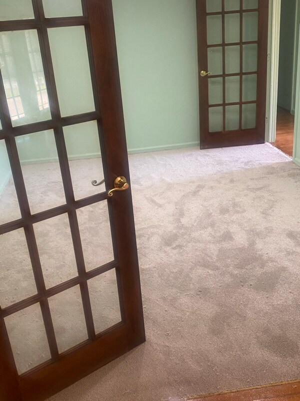 Photo - 916 Pinecrest Pl NE