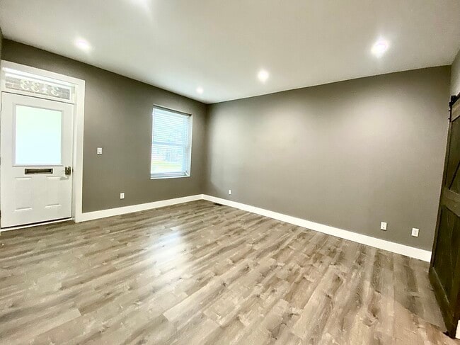 Photo - 3133 Lackland Ave Unit 1st floor