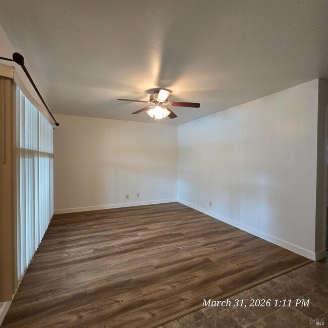 Photo - 786 Lovers Ln