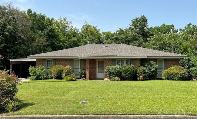 Building Photo - 4409 McCampbell Dr