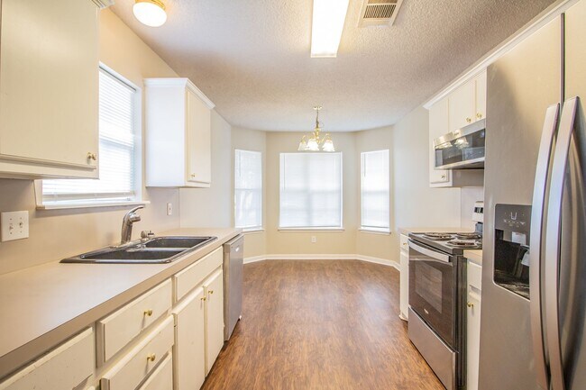 Photo - Cozy 3 Bed 2 Bath Home