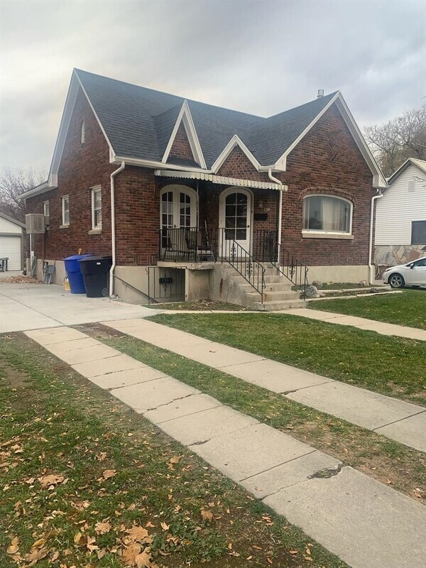 Photo - 137 N Tremont St Rental