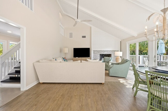 Photo - 162 Pioneer Loop Unit ID1253399P