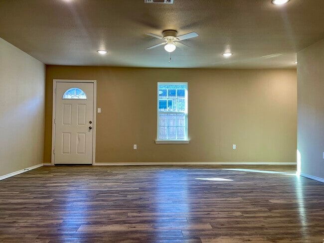 1017 Preston Trails