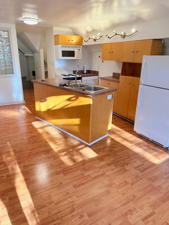 Photo - 801 Rubel Ave Unit 3f