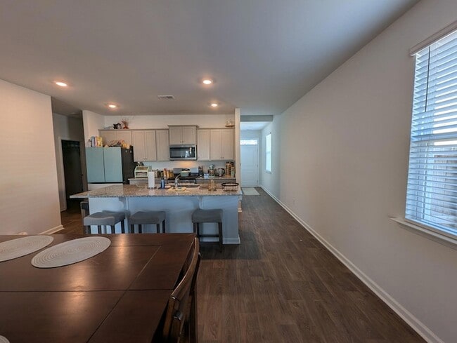 Photo - 938 Woodside Creek Ln