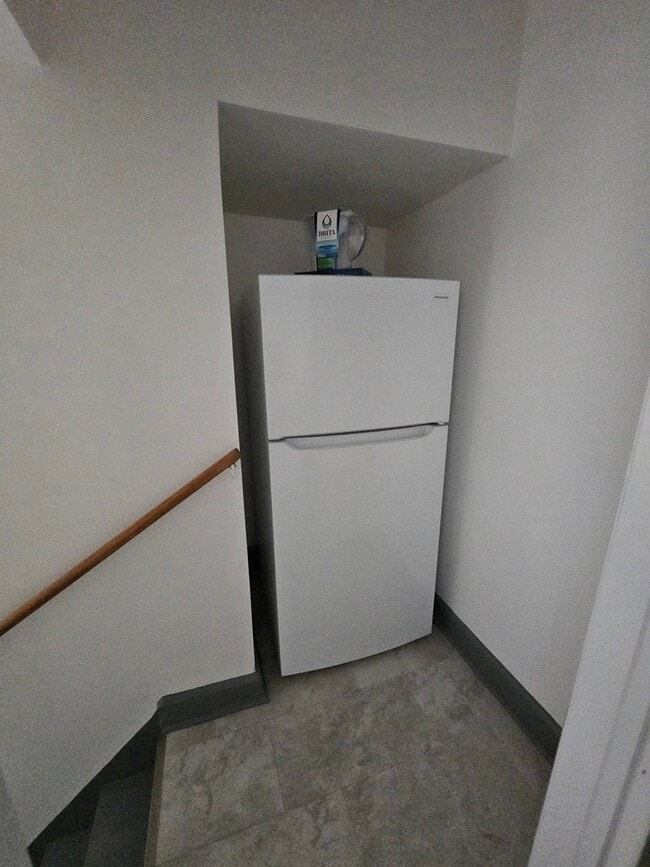 Photo - 2667-2669 W Grand St Unit 2667