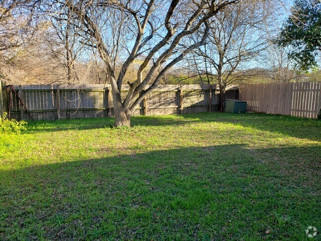 Building Photo - 9520 Misty Meadows Unit 9520 Misty Meadows Rental