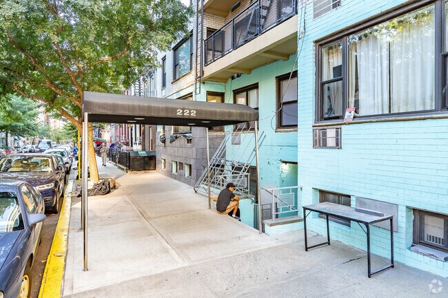Entrance - 222 E 75th St