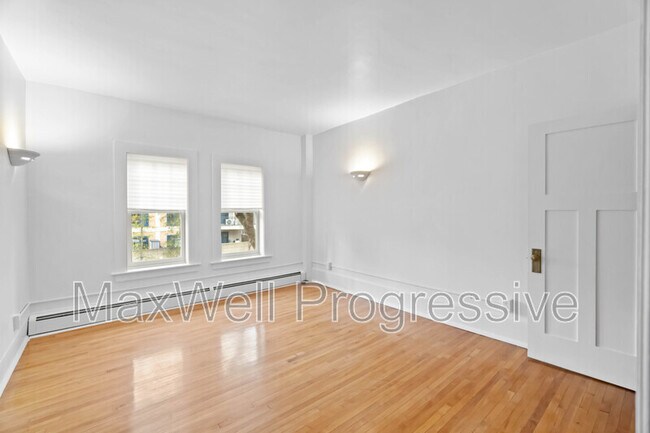 Photo - 9955-9114 114 St NW Unit 201