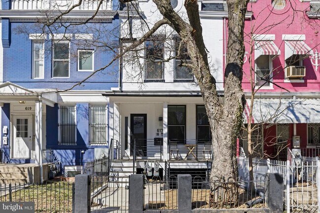 Building Photo - 617 Park Rd NW Rental