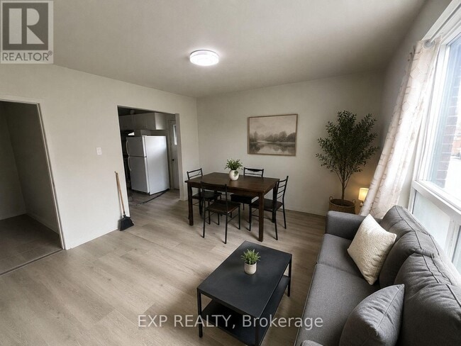 Photo - 2146 Danforth Ave